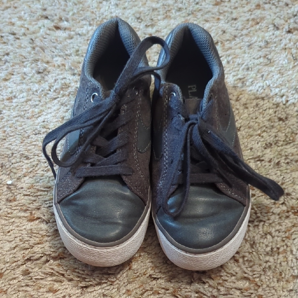 The Children's Place Kids Gray and Black Sneakers, Size 1